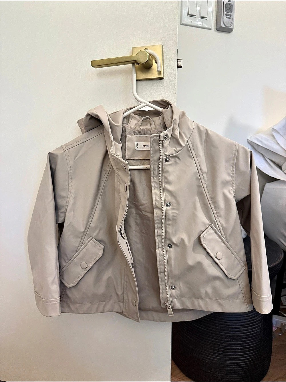 Mango kids Hooded Rain Jacket in White - size 6 - Like New